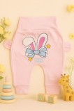 Cumpara ieftin Pantaloni bebe roz cu iepuras si fundita - Mother &amp; Cojok (Marime Disponibila: