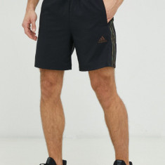 adidas pantaloni scurți de antrenament Essentials Chelsea bărbați, culoarea negru IC1493