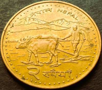 Moneda exotica 2 RUPII - NEPAL, anul 2009 * cod 5371 = Gyanendra Bir Shah foto