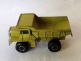 bnk jc Matchbox 28d Mack Dumper