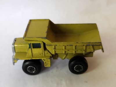 bnk jc Matchbox 28d Mack Dumper foto