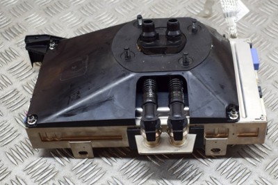 Alt modul de control TESLA MODEL 3 2020 OEM: 1527963-01,1465773-01-D,1462554-01-K,1465772-00-A 14966360 foto