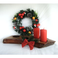 Suport decorativ din lemn pentru 4 lumanari &ndash; piesa rustica, lacuita, design natural