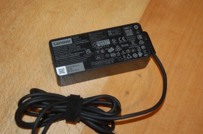 INCARCATOR LAPTOP LENOVO ADLX65YAC3D / ADLX65YCC3D 20V 3. 25A MUFA USB C foto