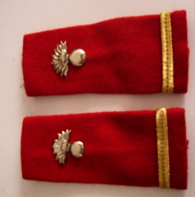 C2 2 - Grade militare - sublocotenent infanterie - piesa de colectie! foto