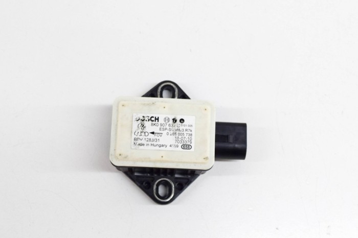 Senzor de accelerație AUDI A5 8T3 2011 OEM: 8K0907637C,0265005738 21114775