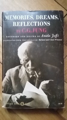 C. G. Jung - Memories Dreams Reflections (Ed, Vintage, Random House, 1965) [Amintiri, Vise, Reflectii] (psihologie psihanaliza minte suflet memorii) foto