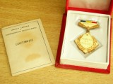 QW8 2 - Tematica comunism - Insiga onoare UCECOM - clasa I - cu brevet - 1972