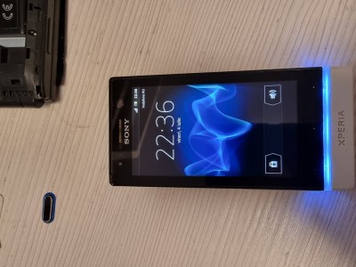Smartphone Rar Sony Xperia U ST25i White Liber retea Livrare gratuita! foto