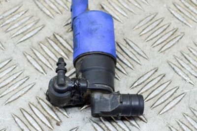 Motor rezervor lichid de parbriz VOLVO V60 2012 OEM: AV61-13K082-AA 13739536 foto