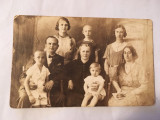 Fotografie veche tip carte postala, anii 30, portret de familie, Satu Mare
