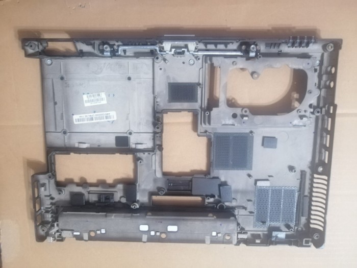 carcasa jos bottom case laptop HP EliteBook 8440p 8440w 594021-001