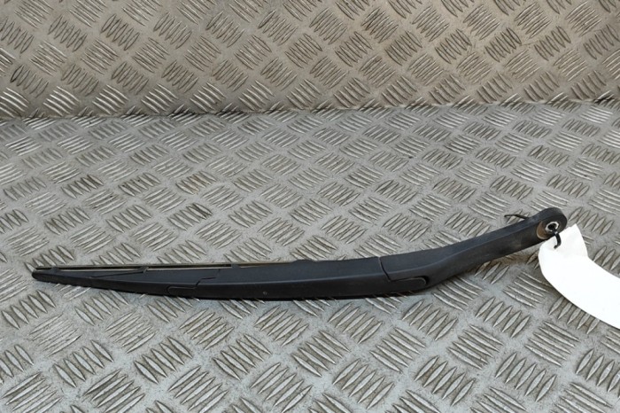 Braț ștergător luneta KIA SPORTAGE V NQ5 2023 OEM: 98820-N9000 26330469
