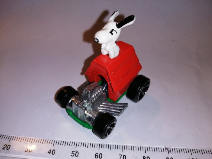 bnk jc Hot Wheels 2020 Screen Time Peanuts Snoopy