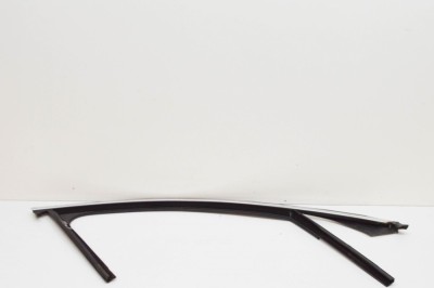 Bandou superior ușă dreapta față MERCEDES-BENZ C W205 2015 OEM: A2057250225 20531149 foto