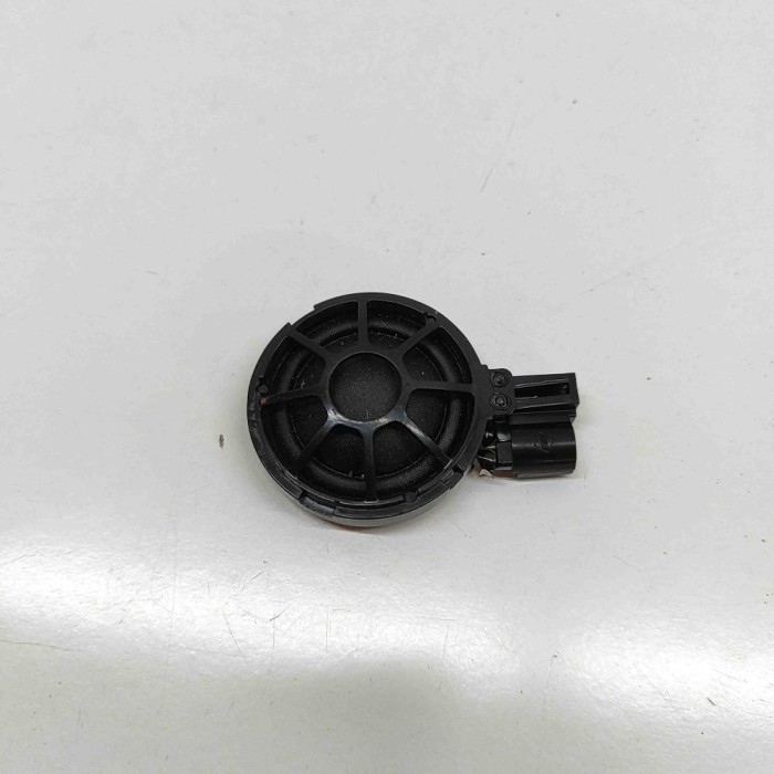 Difuzor ușă dreapta spate TESLA MODEL X 2020 OEM: 1004833-00-A 31691533
