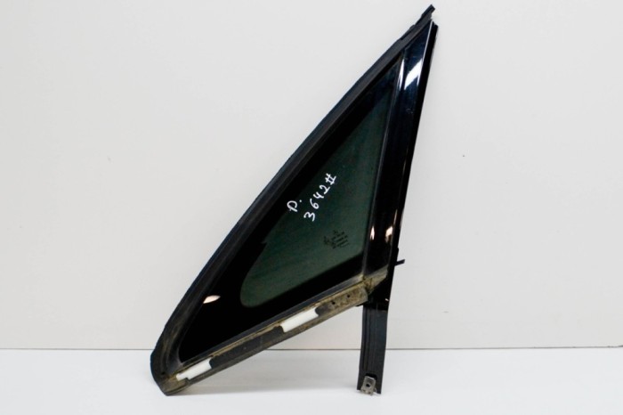 Geam lateral dreapta spate MERCEDES-BENZ E Coupe C238 2017 OEM: A2386708800,A2386709000 14982409