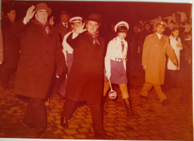 foto originala Ceaușescu și Brejnev la București / armata &amp;amp; elevi agenti circula foto