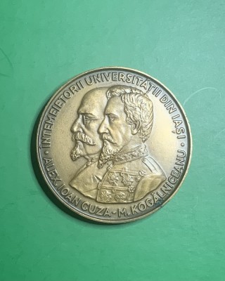 Medalie Alex.Ioan Cuza-M.Kogalniceanu &amp;icirc;ntemeietorii universității din Iasi foto