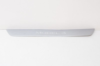 Ornament prag st&amp;acirc;nga față TESLA MODEL 3 2019 OEM: 109084400C,1090844-00-C 12080707 foto