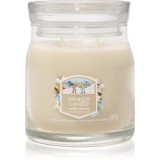 Yankee Candle Vanilla Flurries lum&acirc;nare parfumată Signature 368 g