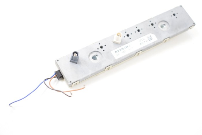 Amplificator de antena AUDI Q7 4L 2007 OEM: 4L0035225J 10953019
