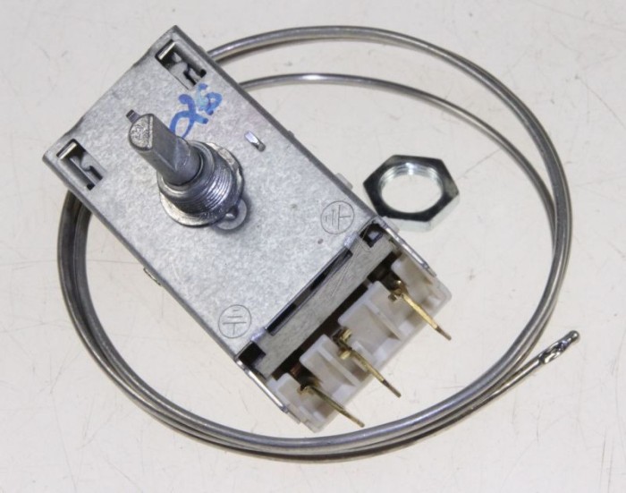TERMOSTAT 2262146596 pentru frigider/combina frigorifica ELECTROLUX / AEG / ZANUSSI