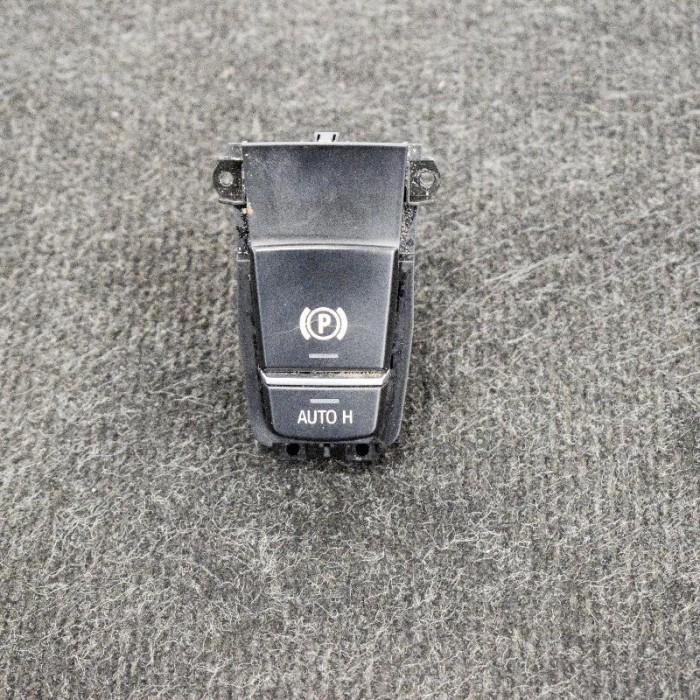 Buton fr&acirc;nă de m&acirc;nă BMW 5 Touring F11 2015 OEM: 3214.6201-09,9385029 10113371