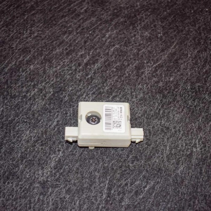 Amplificator de antena BMW 5 F10 2012 OEM: 9118262 2945198