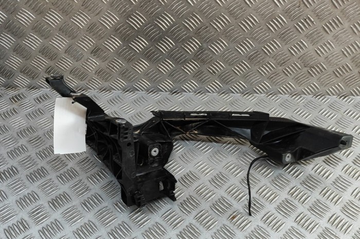 Suport far dreapta AUDI Q5 FY 2024 OEM: 80A805608B | 31955752
