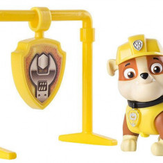 Figurina si insigna Paw Patrol, Pull Back Rubble