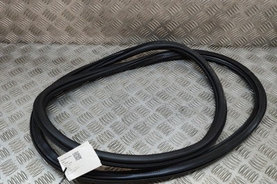 Garnitura ușă dreapta spate VW T-ROC A11 2023 OEM: 2GA867914B | 25608031 foto