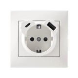 Priză Lezard Luca 16A cu USB Type-C și USB-A Albă, ideală pentru &icirc;ncărcare rapidă dispozitive mobile, design modern, instalare ușoară pentru casă