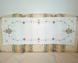 Napron/ Centru de masa Vintage din bumbac cu broderie manuala Madeira- BEJ