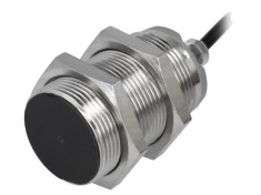 Senzor inductiv OMRON M30 PNP NC 0-15mm 10-30V IP67 200mA cu cablu 2m