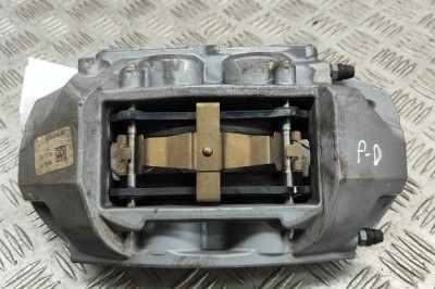 Etrier de fr&amp;acirc;nă dreapta față TESLA MODEL 3 2018 OEM: 1044622-00-D 11202502 foto