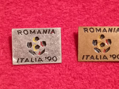 Lot 2 insigne fotbal-Federatia Romana de Fotbal(campionatul Mondial Italia`90) foto