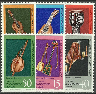 DDR 1971 - instrumente muzicale, serie neuzata foto