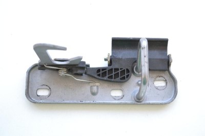 Zăvor de siguranță capota VW SHARAN 7N1, 7N2 2015 OEM: 1Q0823480 2494603 foto