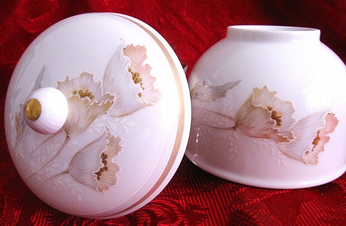 CASETA BOMBONIERA PORTELAN KAISER DESIGN KARL NOSSEK MODEL ARABELLE 13.5 CM