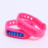 Cumpara ieftin Set 2 bratari anti-tantari din silicon, negru