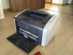 Imprimanta laserjet HP 1010 cu toner original reincarcabil foto