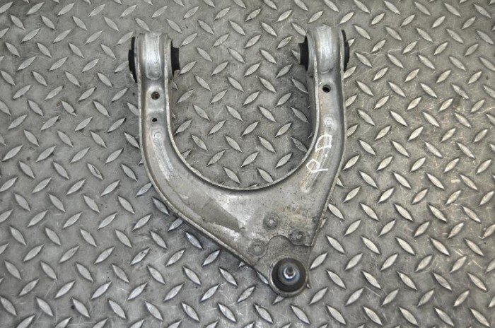 Braț superior dreapta față MERCEDES-BENZ E W211 2004 1862809