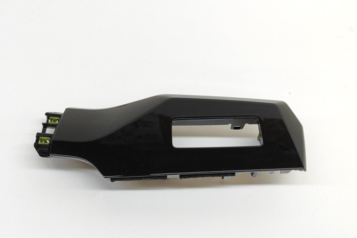 nerasta AUDI E-TRON GEN 2019 OEM: 4KL857966 28479843