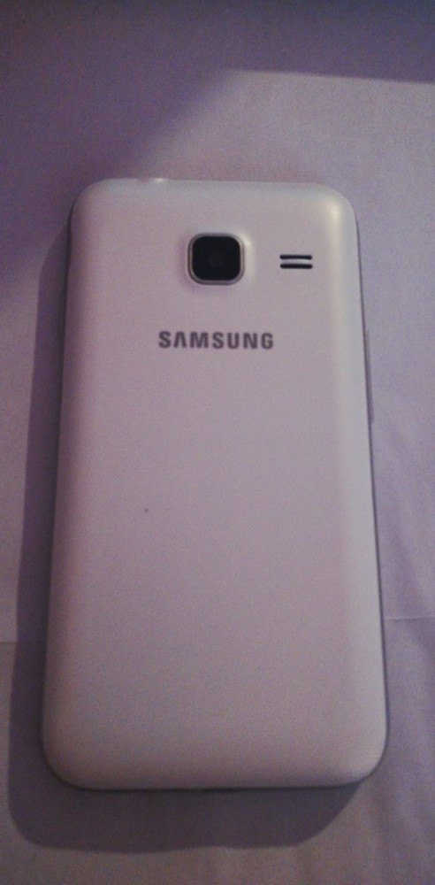 Hunger refuse dozen Telefon Samsung Galaxy J1 mini J105F impecabil / garantie, Alb, Neblocat,  Smartphone | Okazii.ro