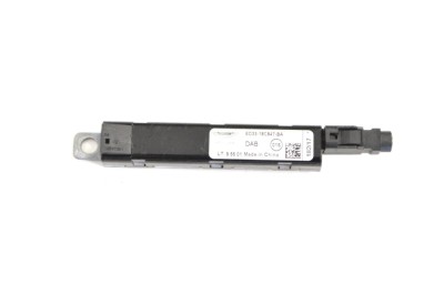 ASTON MARTIN DB11 2018 OEM: ED33-18C847-BA SKU: 13152367 foto