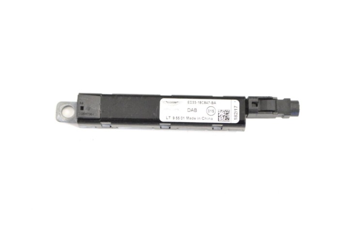 ASTON MARTIN DB11 2018 OEM: ED33-18C847-BA SKU: 13152367