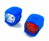 Set Far si Stop Bicicleta S90, 2 LED, Albastru, Silicon, Baterii Incluse, Siguranta Sporita