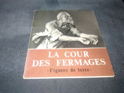 LA COUR DES FERMAGES FIGURES DE TERRE PEKIN 1968 foto