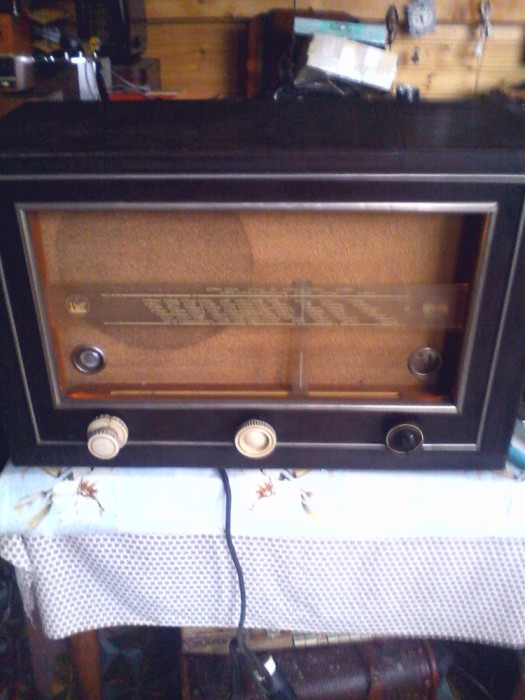 Radio Vechi pe Lampi FWF Heroton 662 W